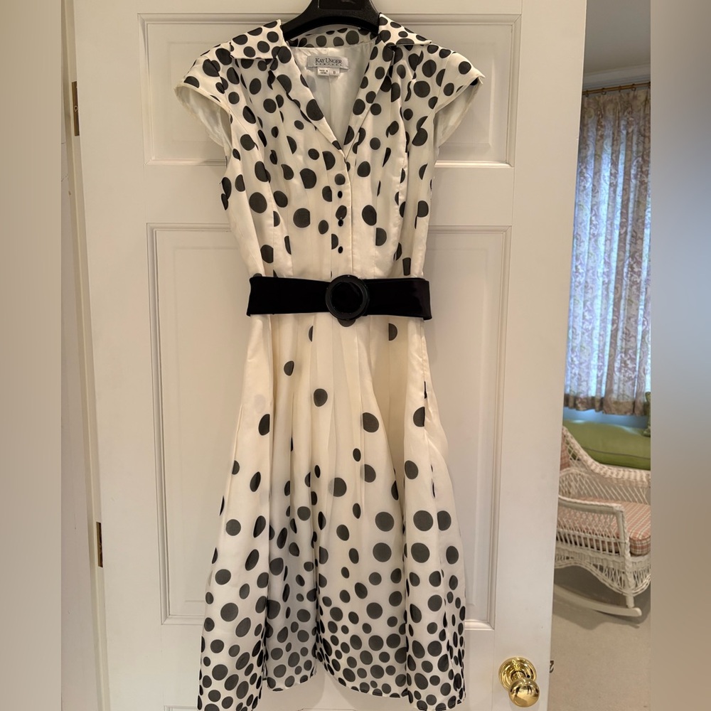 Kay Unger polkadotted dress, so so cute, size 8